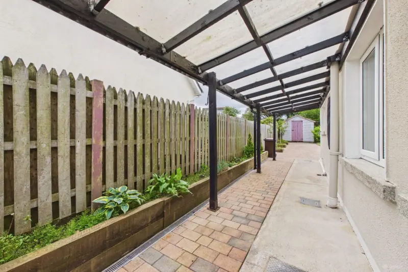 Gated side access at 25 Airfield Point