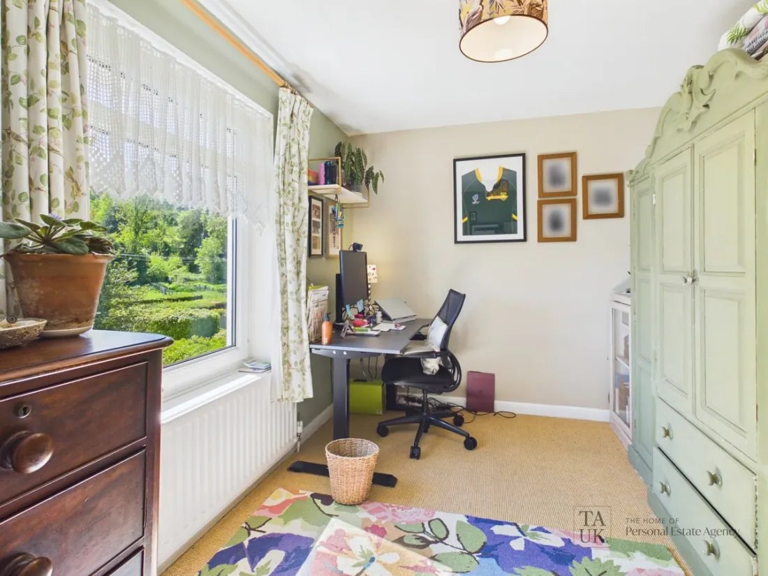The fourth bedroom