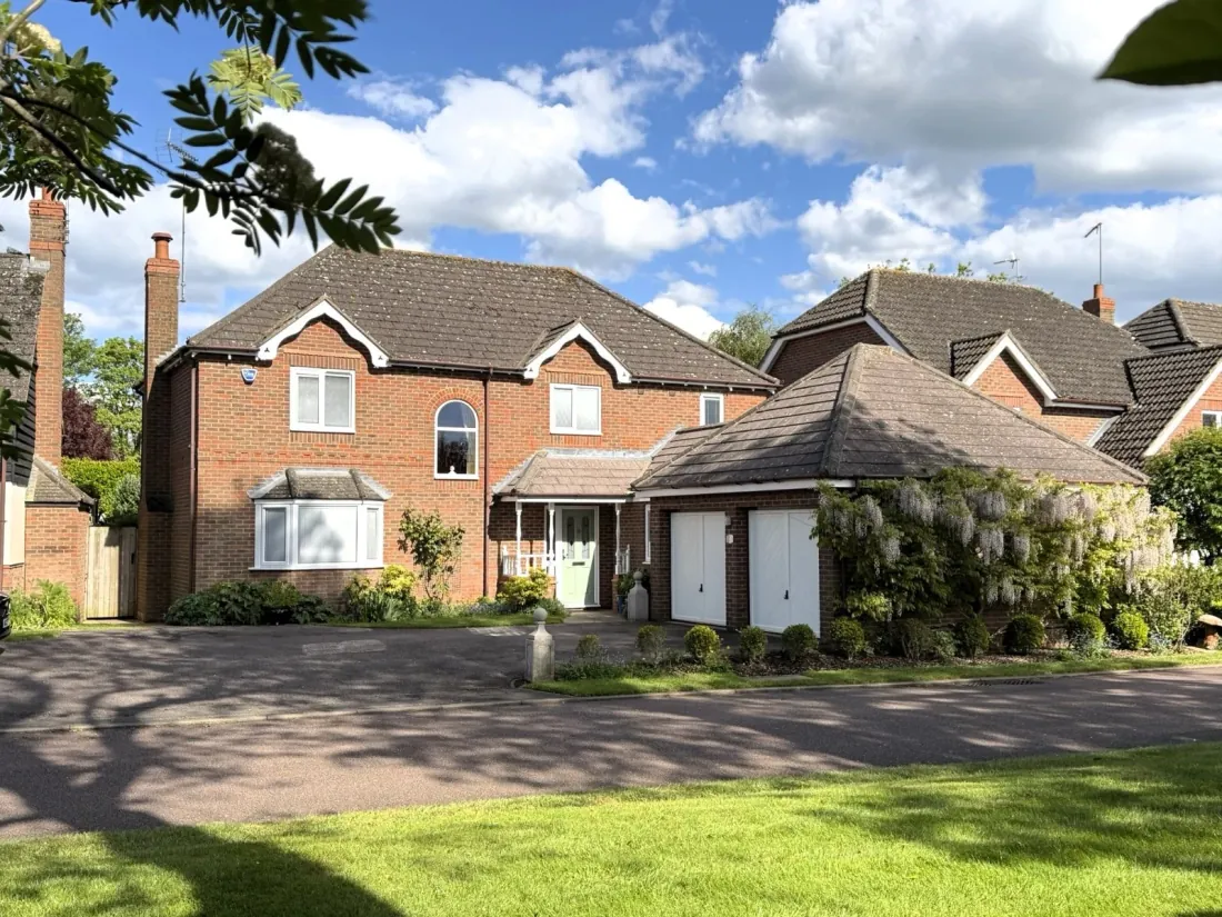 Bradbury Road, Newnham — front elevation aerial