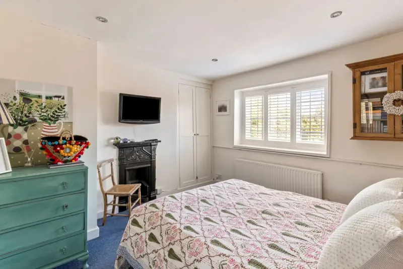 Fourth bedroom