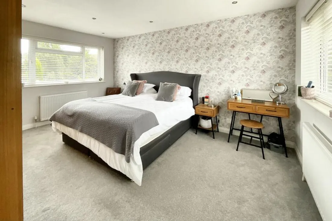 Principal bedroom
