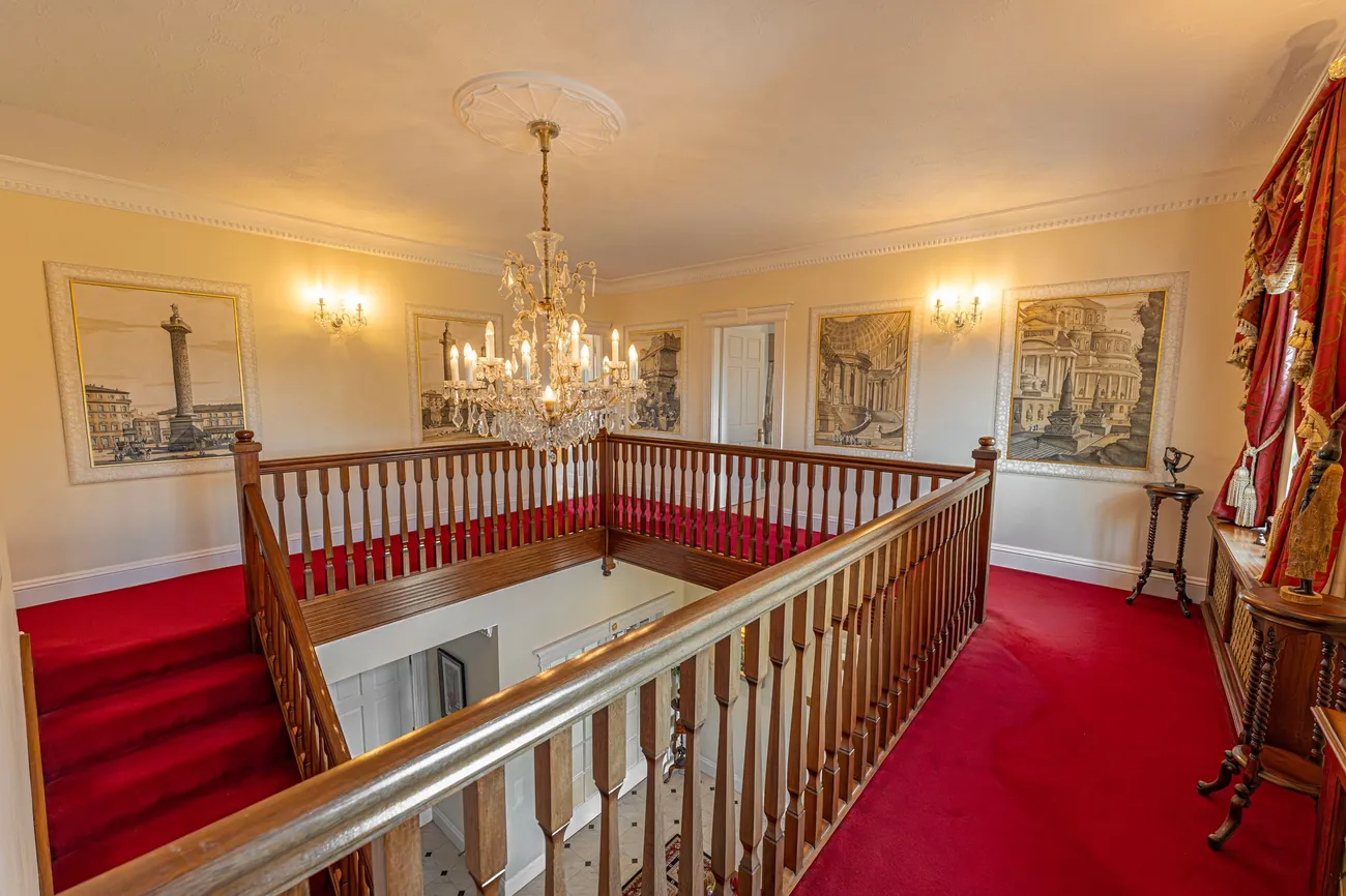The principal bedroom.