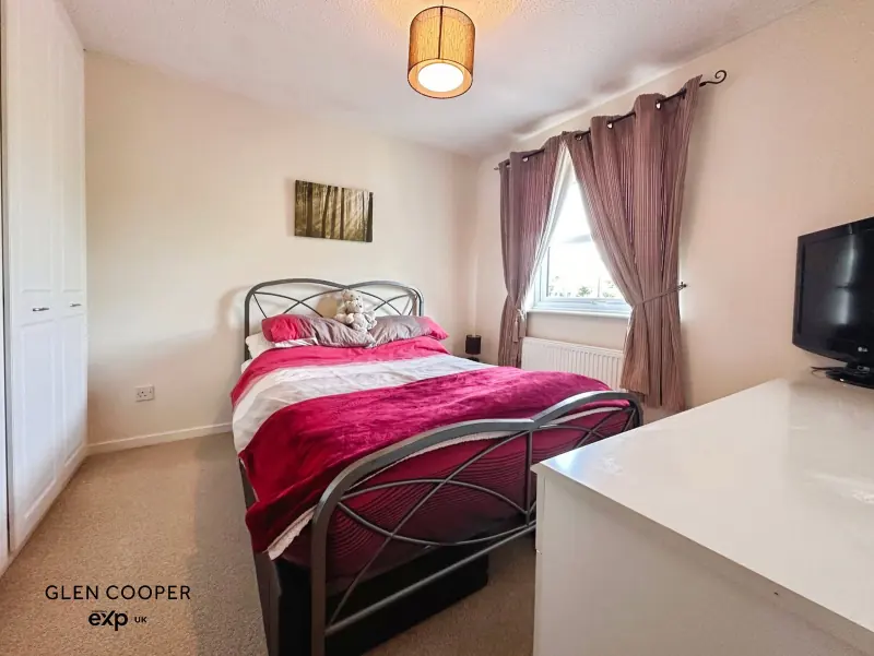 Second bedroom
