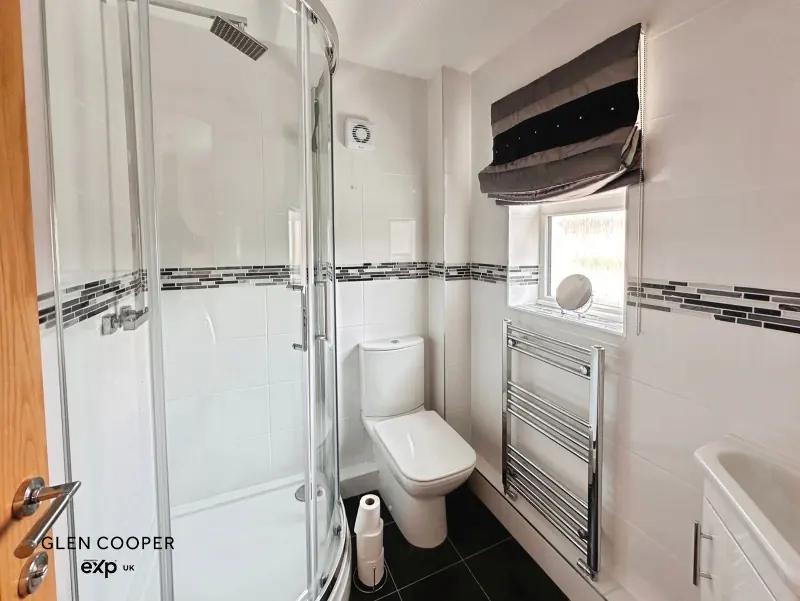 En-suite shower room