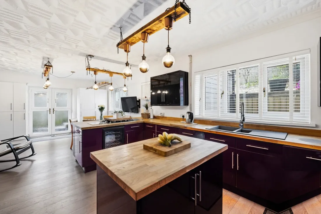 27ft open-plan kitchen-diner