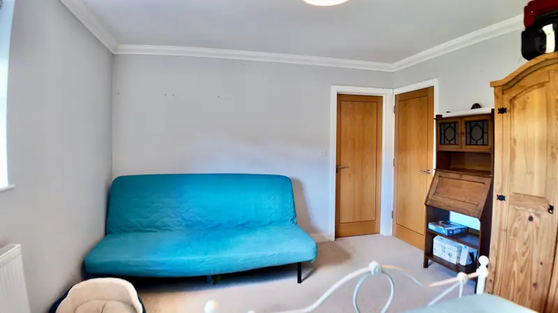 Vegetable garden and polytunnel at the foot of the plot
