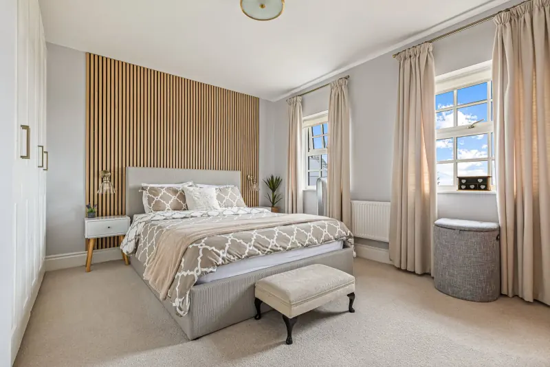 The principal bedroom.