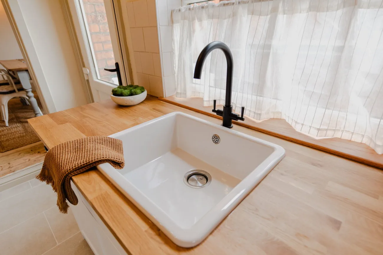 Kitchen sink