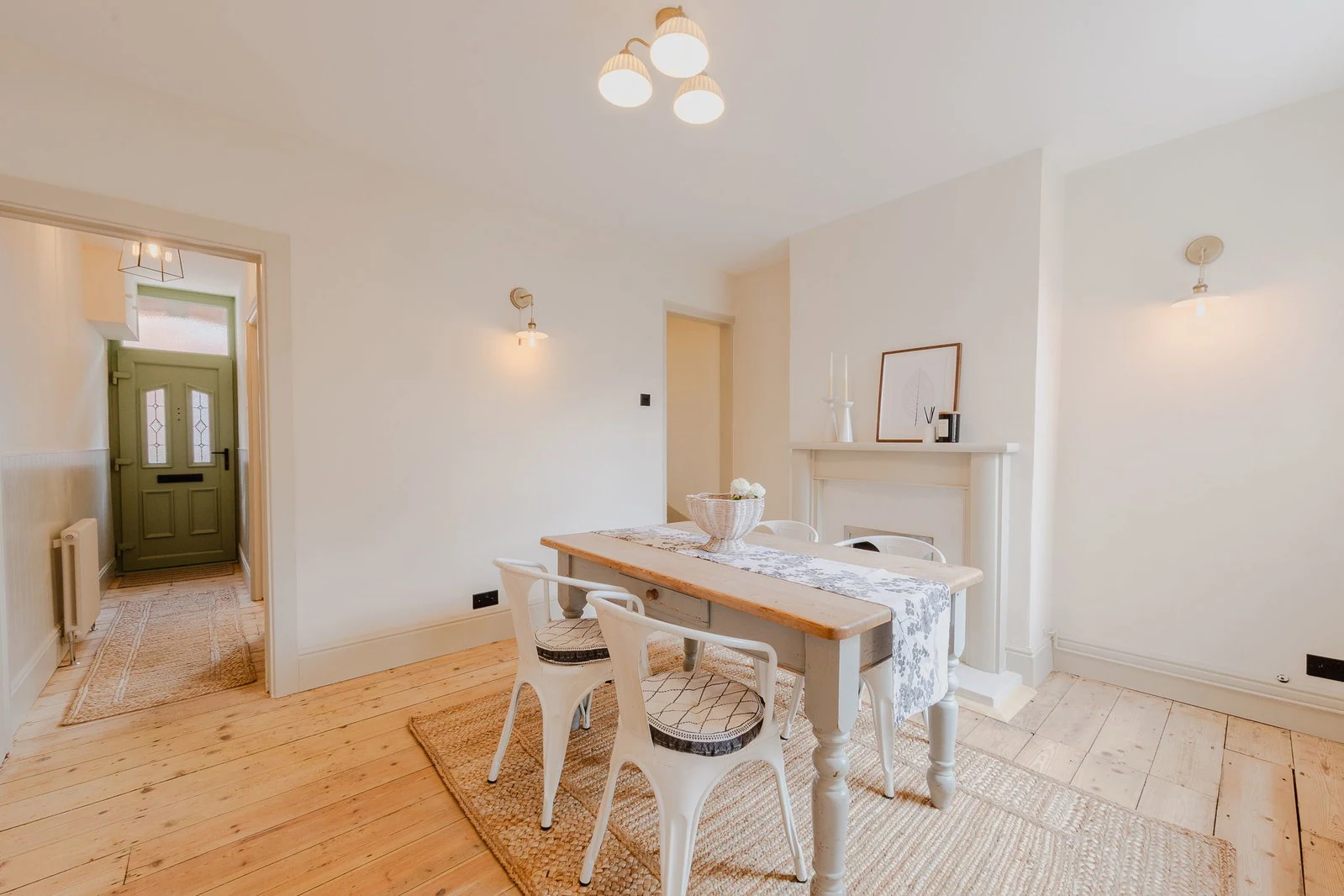 Kitchen-dining at 52 St Mary Street