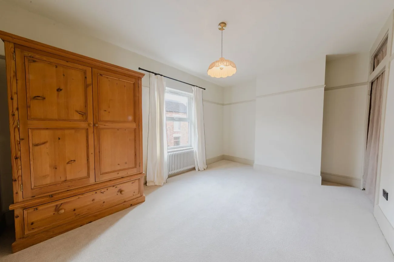 Second bedroom