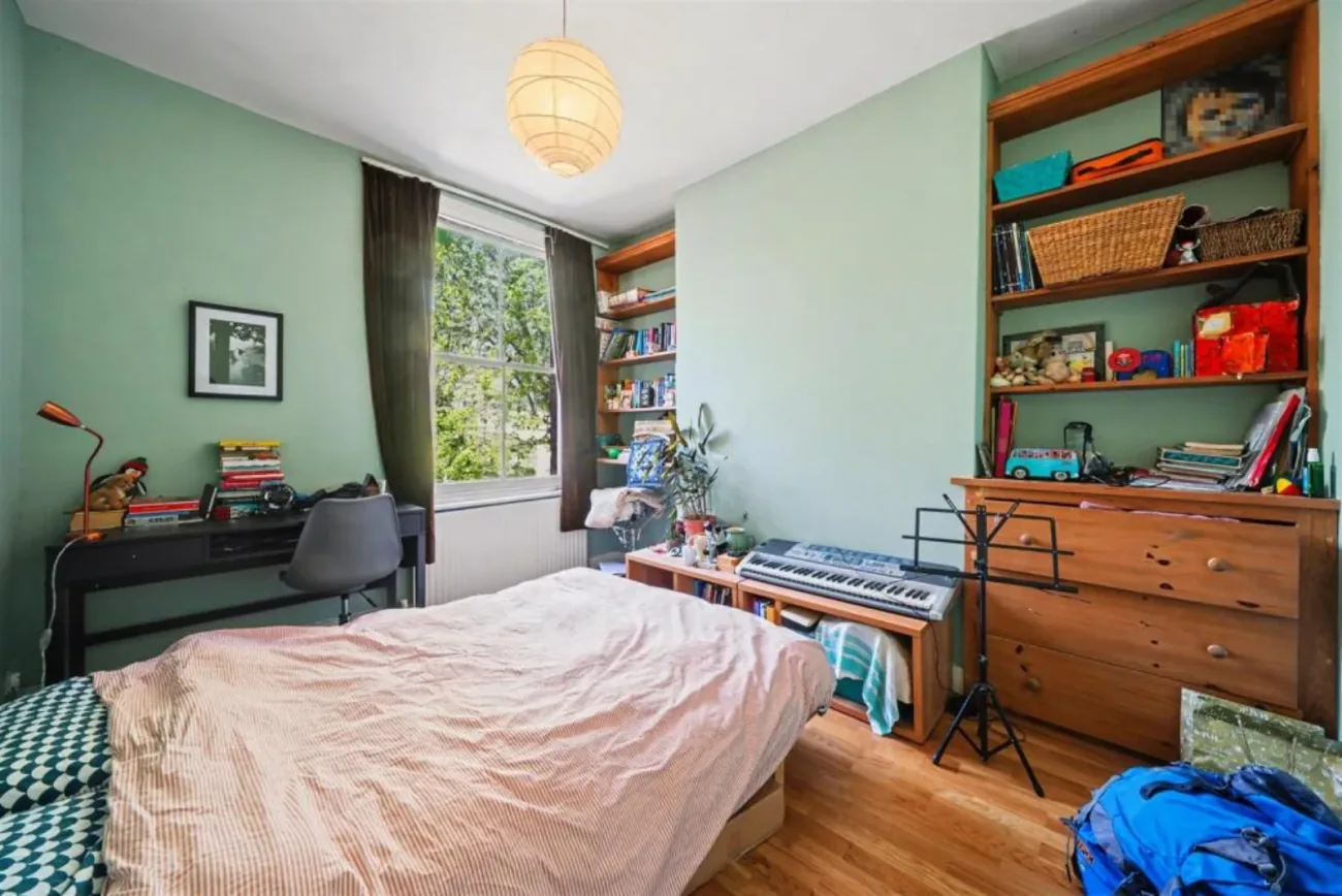 Second bedroom