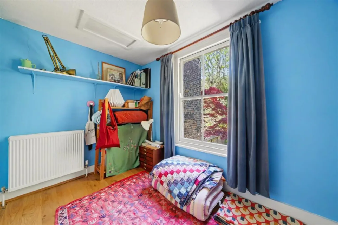 Third bedroom / study
