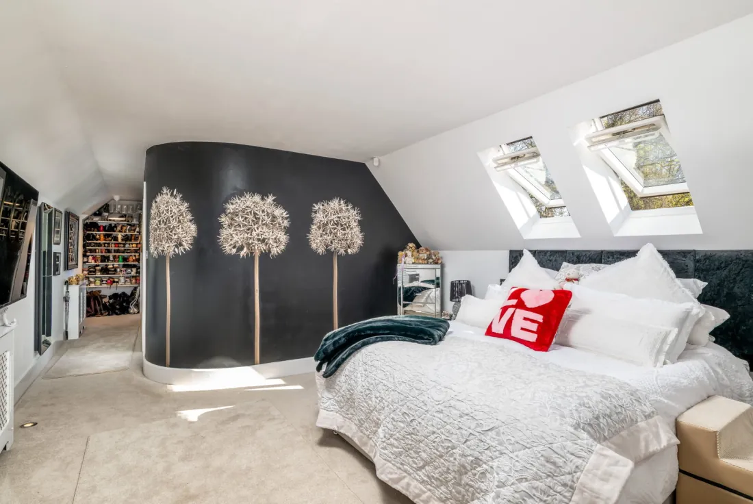 Principal bedroom