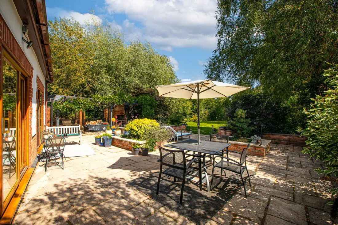 Pergola-covered dining