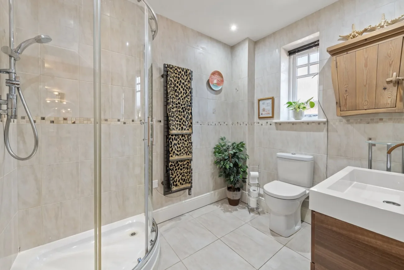 En-suite shower room.